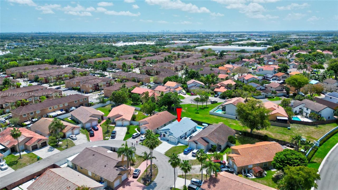 Active With Contract: $654,800 (3 beds, 2 baths, 1679 Square Feet)