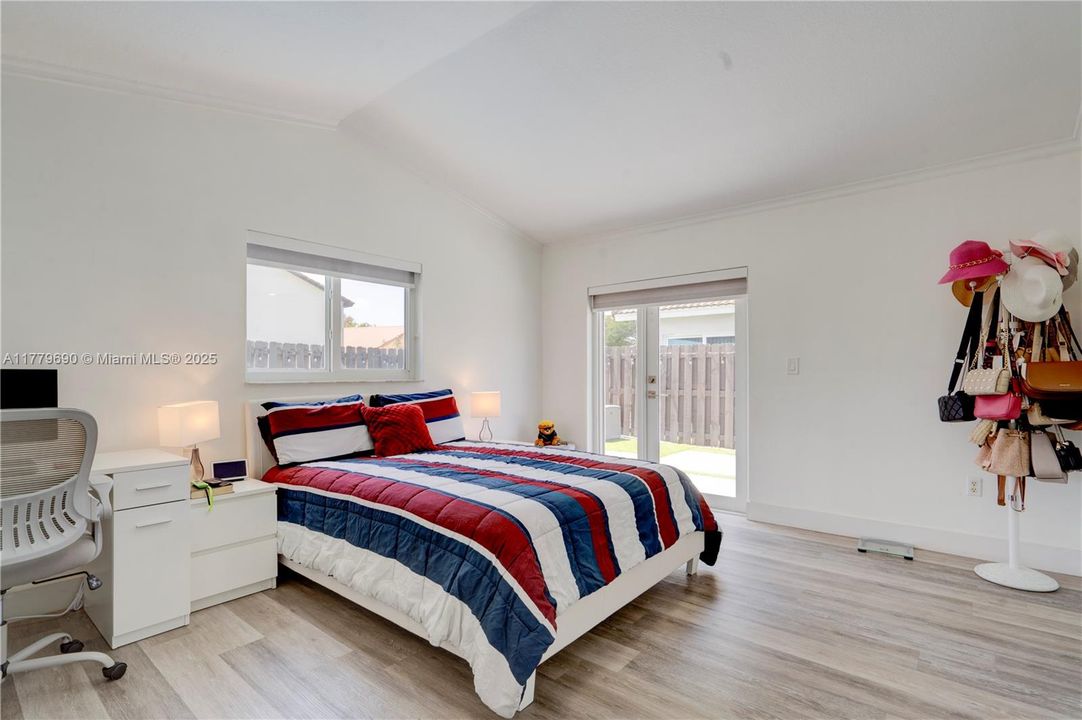 Active With Contract: $654,800 (3 beds, 2 baths, 1679 Square Feet)