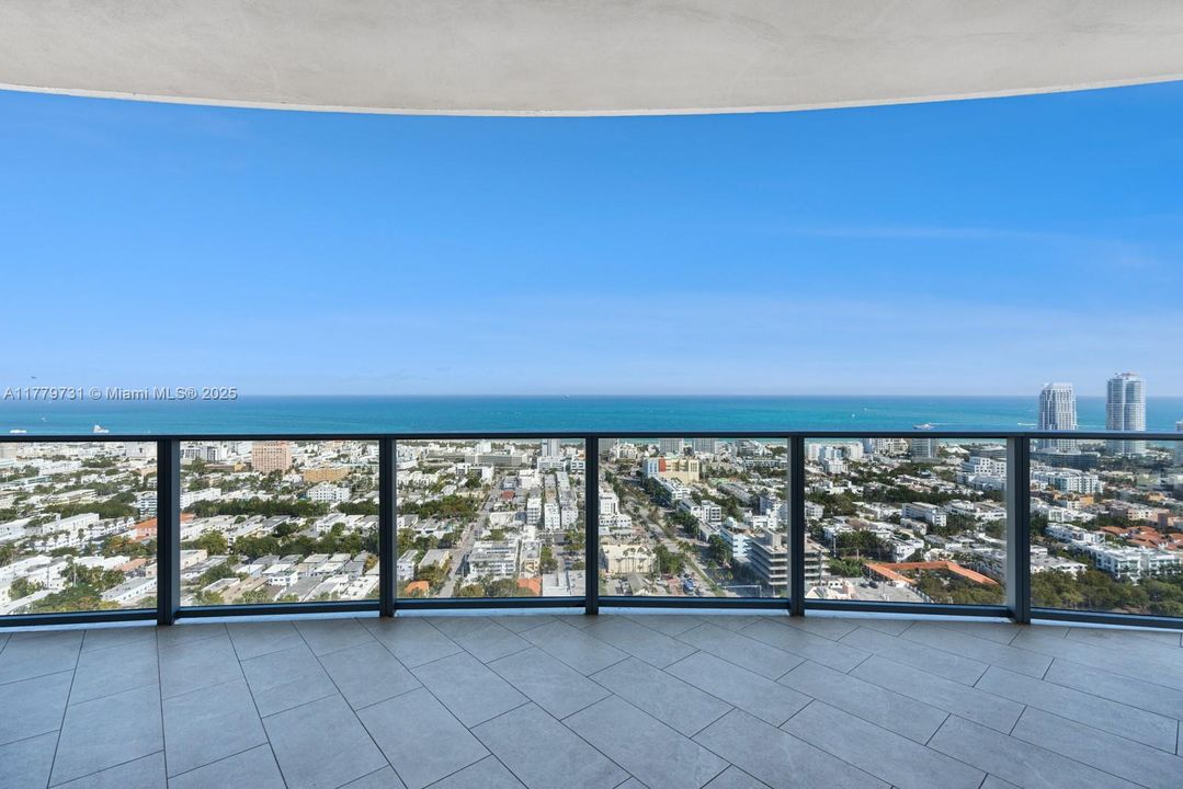 Recently Sold: $7,500,000 (4 beds, 4 baths, 3186 Square Feet)