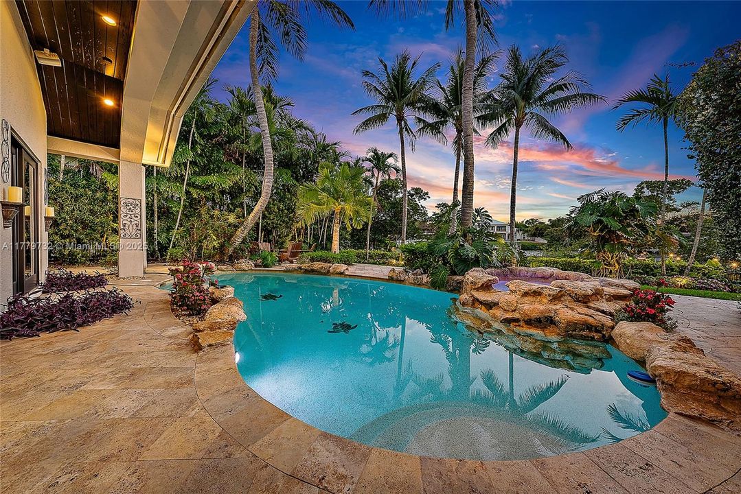 For Sale: $4,200,000 (5 beds, 3 baths, 4032 Square Feet)