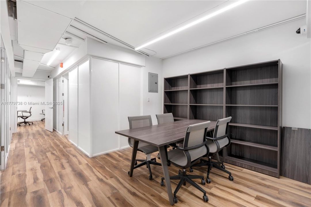 待售: $325,000 (0 贝兹, 0 浴室, 0 平方英尺)