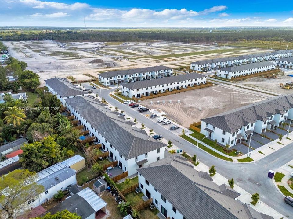 Vendido Recientemente: $430,000 (4 camas, 3 baños, 1760 Pies cuadrados)