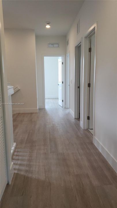 Vendido Recientemente: $430,000 (4 camas, 3 baños, 1760 Pies cuadrados)