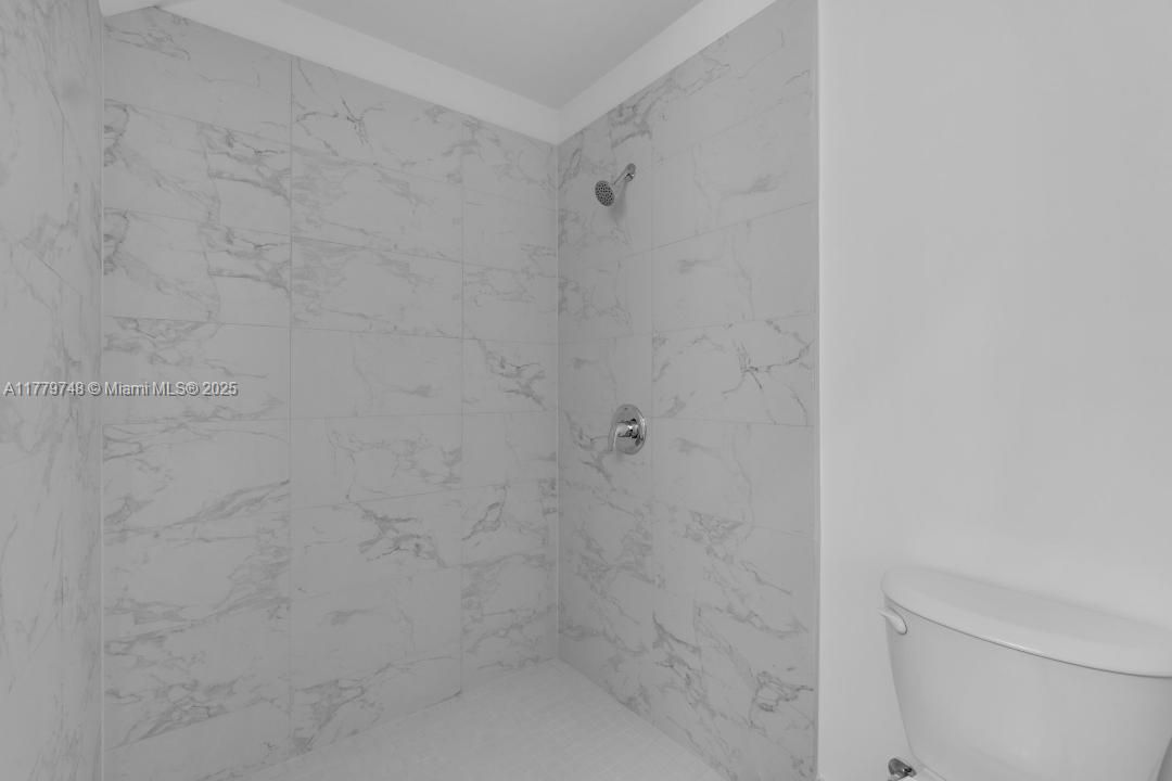 Vendido Recientemente: $430,000 (4 camas, 3 baños, 1760 Pies cuadrados)