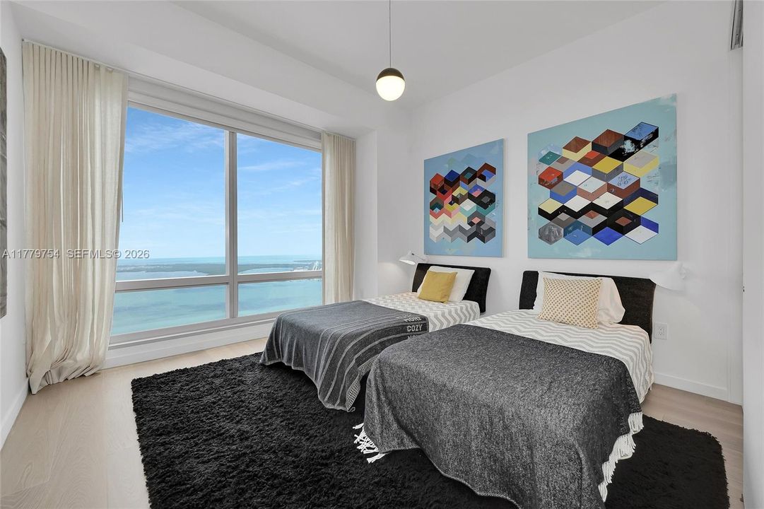 For Sale: $4,650,000 (3 beds, 3 baths, 2738 Square Feet)