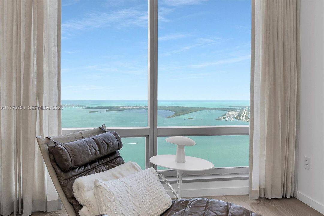 For Sale: $4,650,000 (3 beds, 3 baths, 2738 Square Feet)