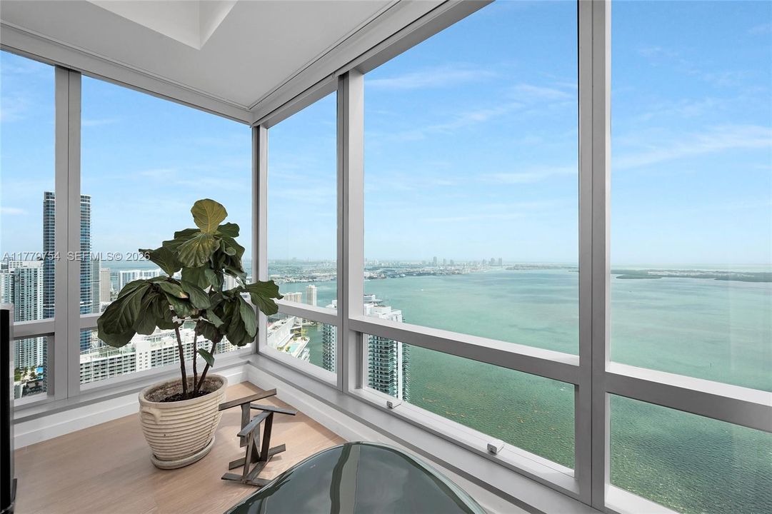 For Sale: $4,650,000 (3 beds, 3 baths, 2738 Square Feet)