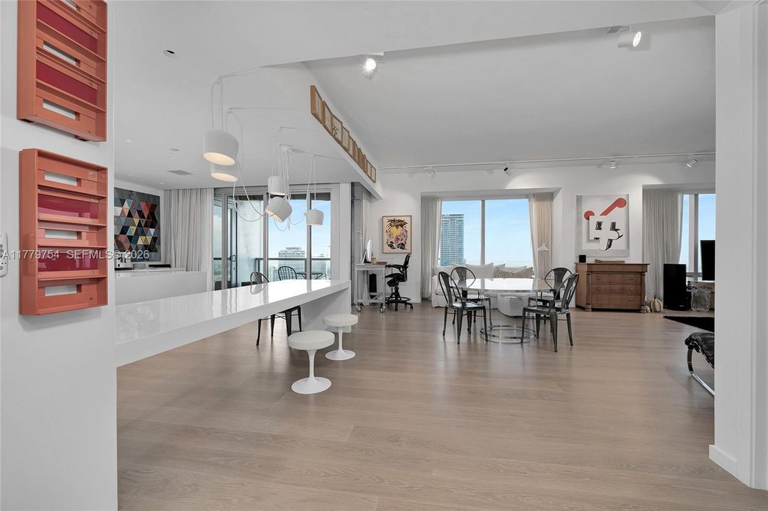 For Sale: $4,650,000 (3 beds, 3 baths, 2738 Square Feet)