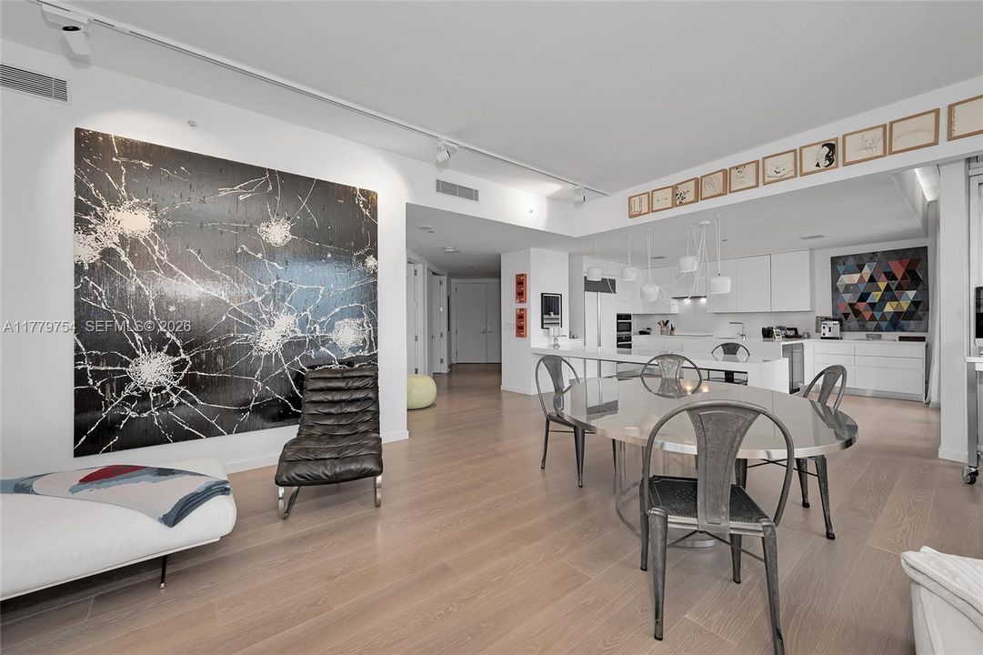 For Sale: $4,650,000 (3 beds, 3 baths, 2738 Square Feet)