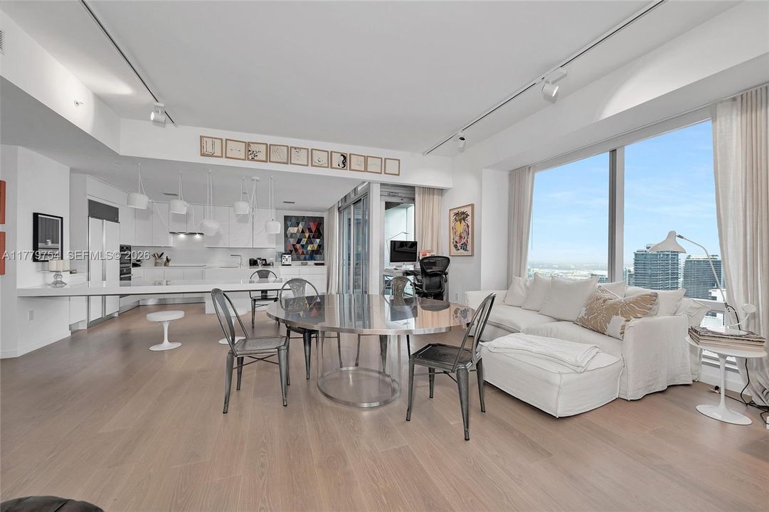 For Sale: $4,650,000 (3 beds, 3 baths, 2738 Square Feet)