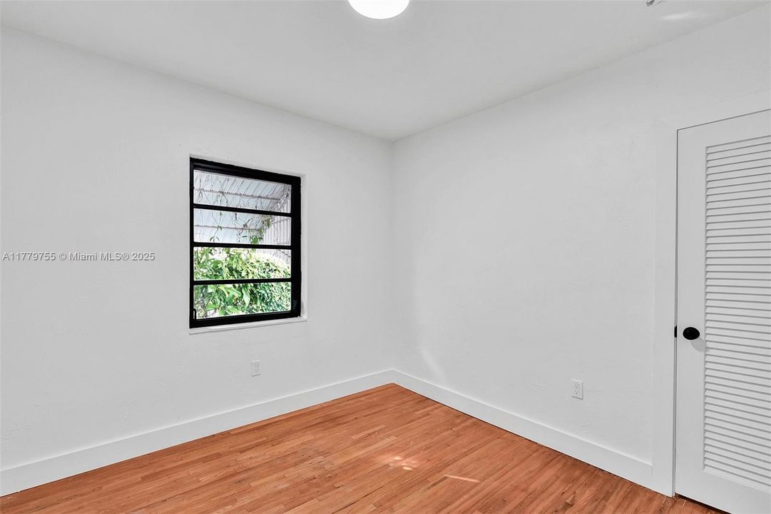 最近售出: $1,400,000 (3 贝兹, 2 浴室, 1313 平方英尺)