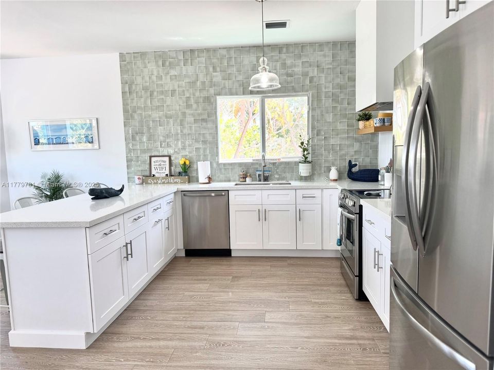 最近租的: $5,000 (3 贝兹, 2 浴室, 1504 平方英尺)