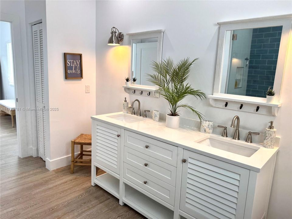 最近租的: $5,000 (3 贝兹, 2 浴室, 1504 平方英尺)