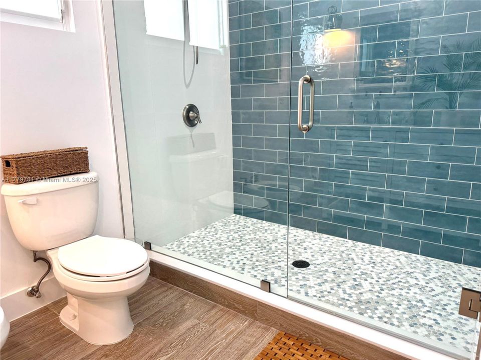 最近租的: $5,000 (3 贝兹, 2 浴室, 1504 平方英尺)