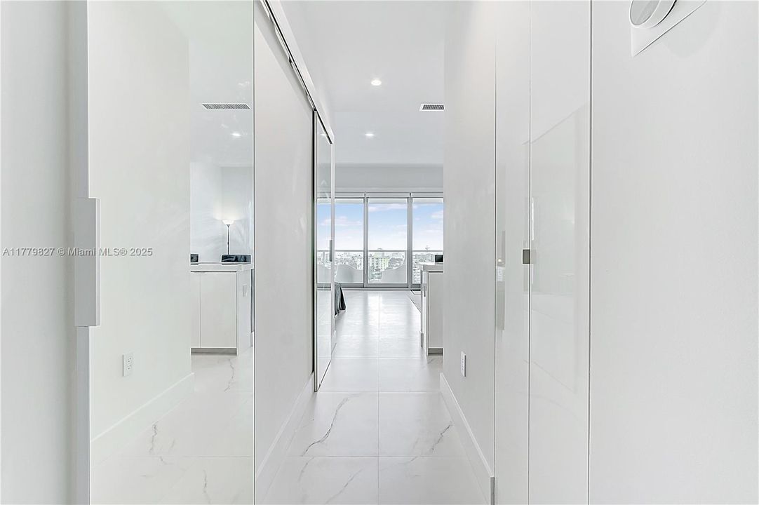 Recently Sold: $349,000 (0 beds, 1 baths, 543 Square Feet)