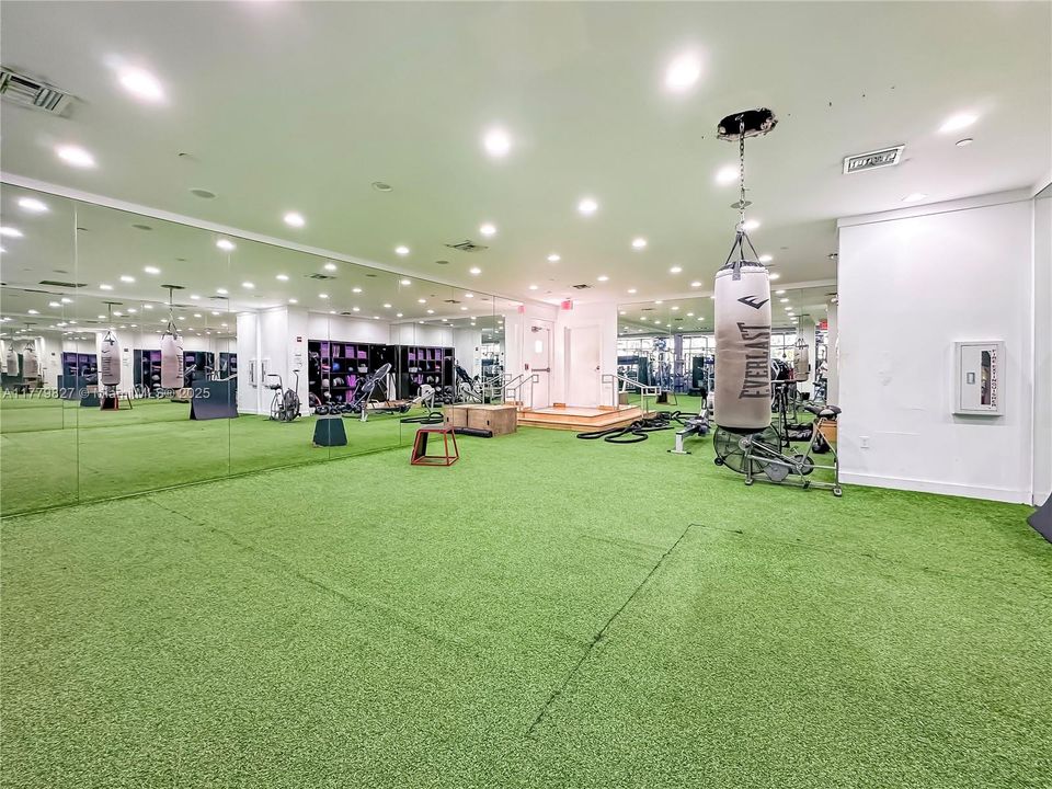 Recently Sold: $349,000 (0 beds, 1 baths, 543 Square Feet)