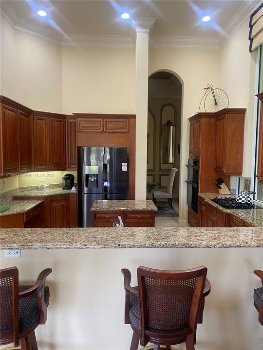 En Venta: $3,335,000 (3 camas, 3 baños, 3819 Pies cuadrados)