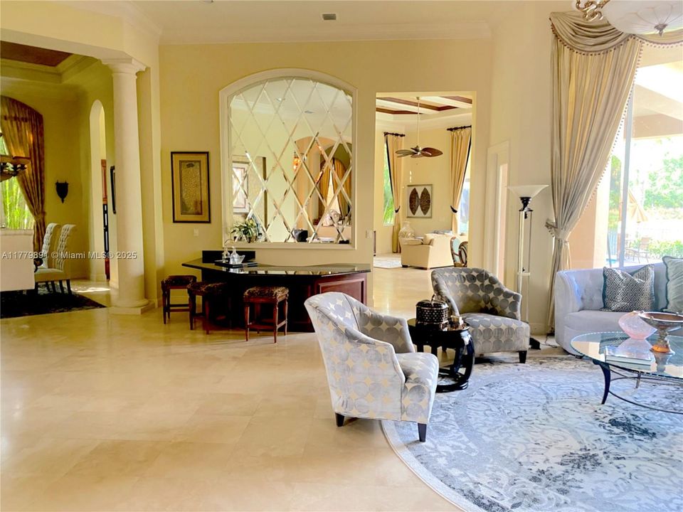 En Venta: $3,335,000 (3 camas, 3 baños, 3819 Pies cuadrados)