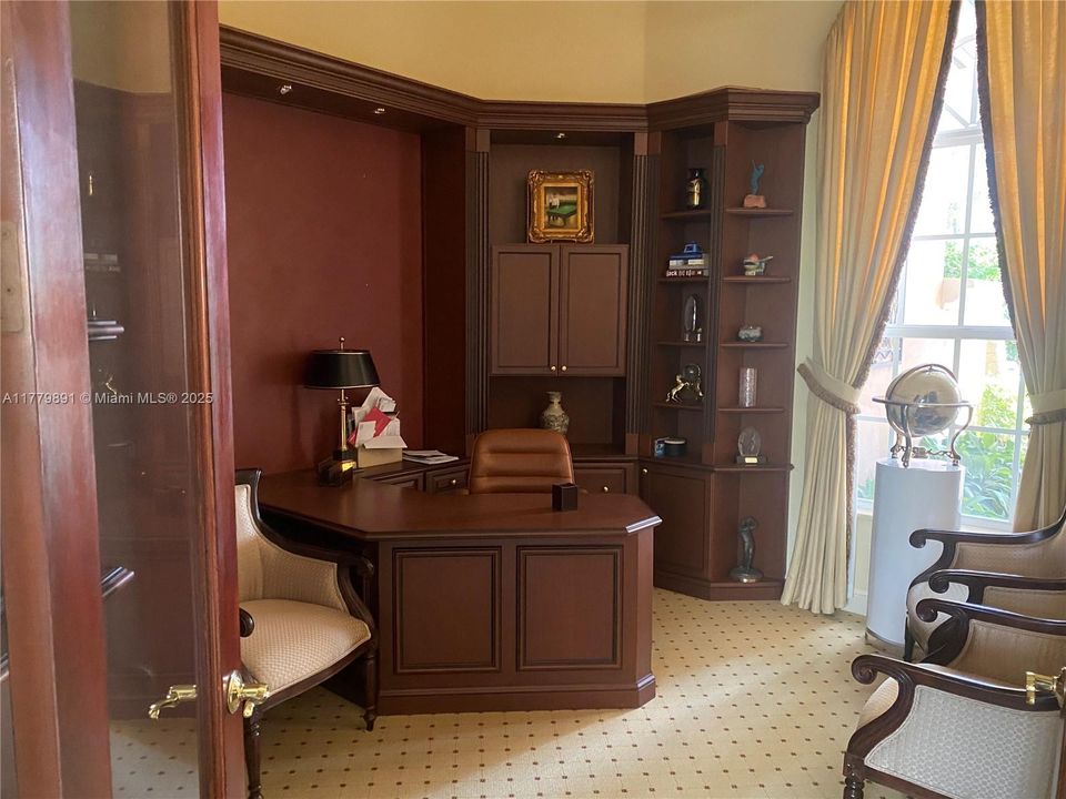 En Venta: $3,335,000 (3 camas, 3 baños, 3819 Pies cuadrados)