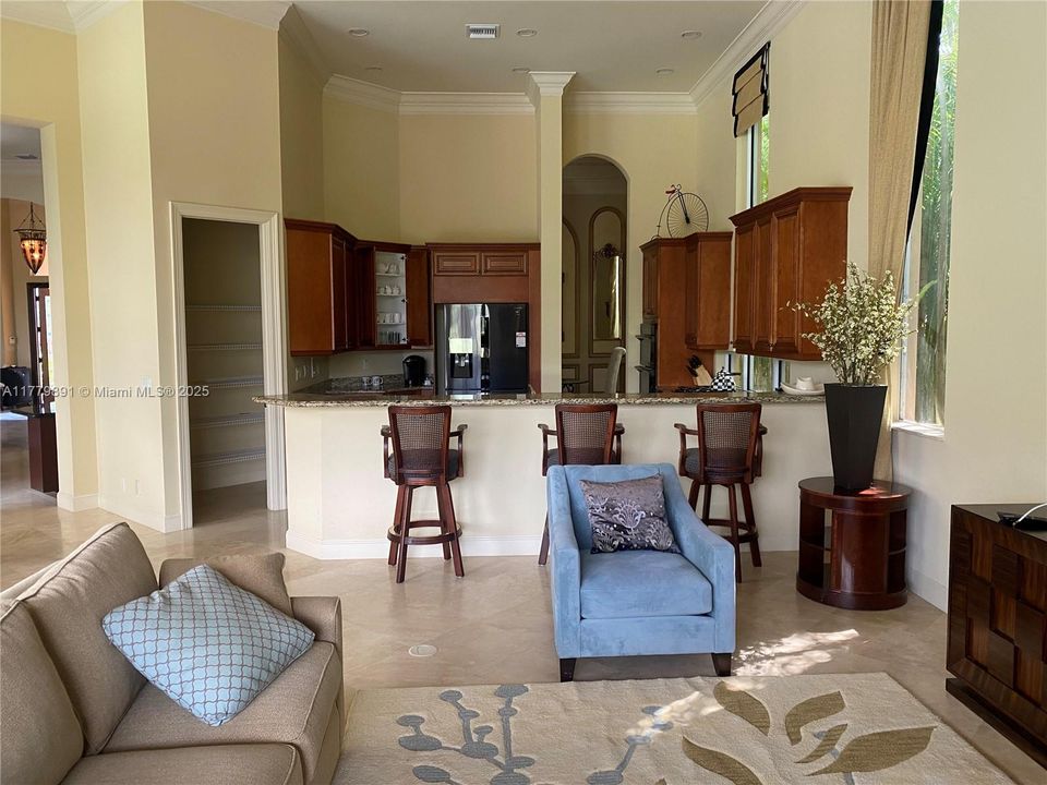 En Venta: $3,335,000 (3 camas, 3 baños, 3819 Pies cuadrados)