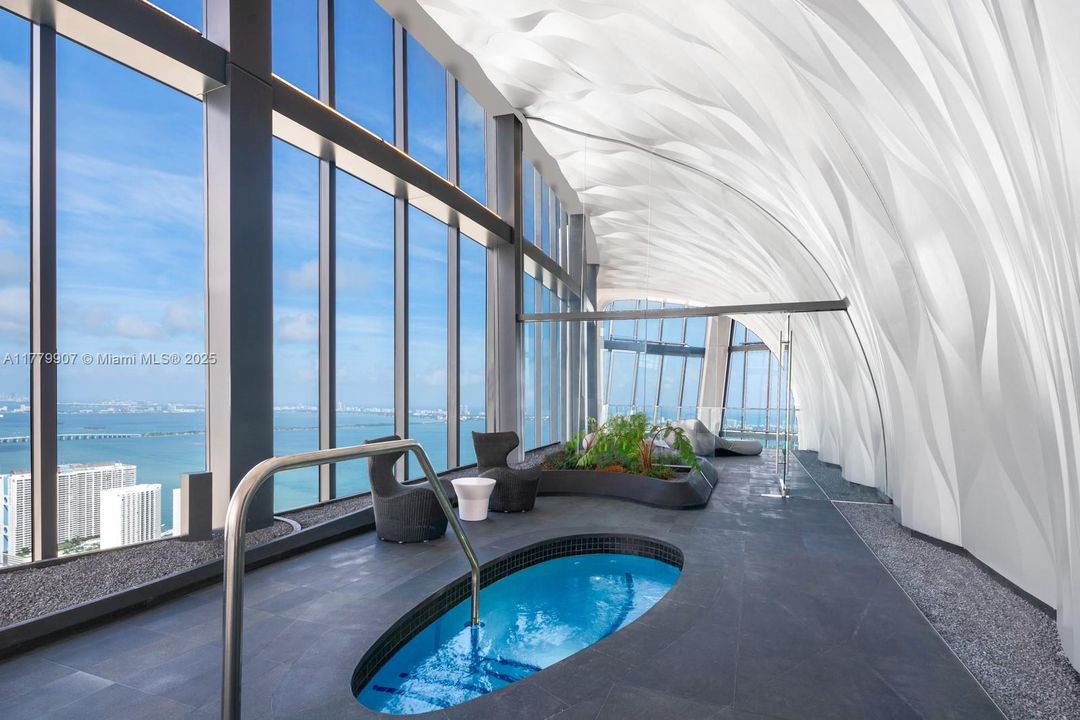 En Venta: $21,000,000 (5 camas, 6 baños, 10411 Pies cuadrados)