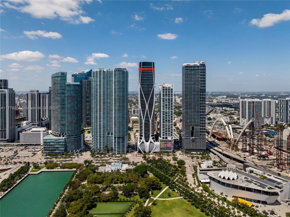 En Venta: $21,000,000 (5 camas, 6 baños, 10411 Pies cuadrados)