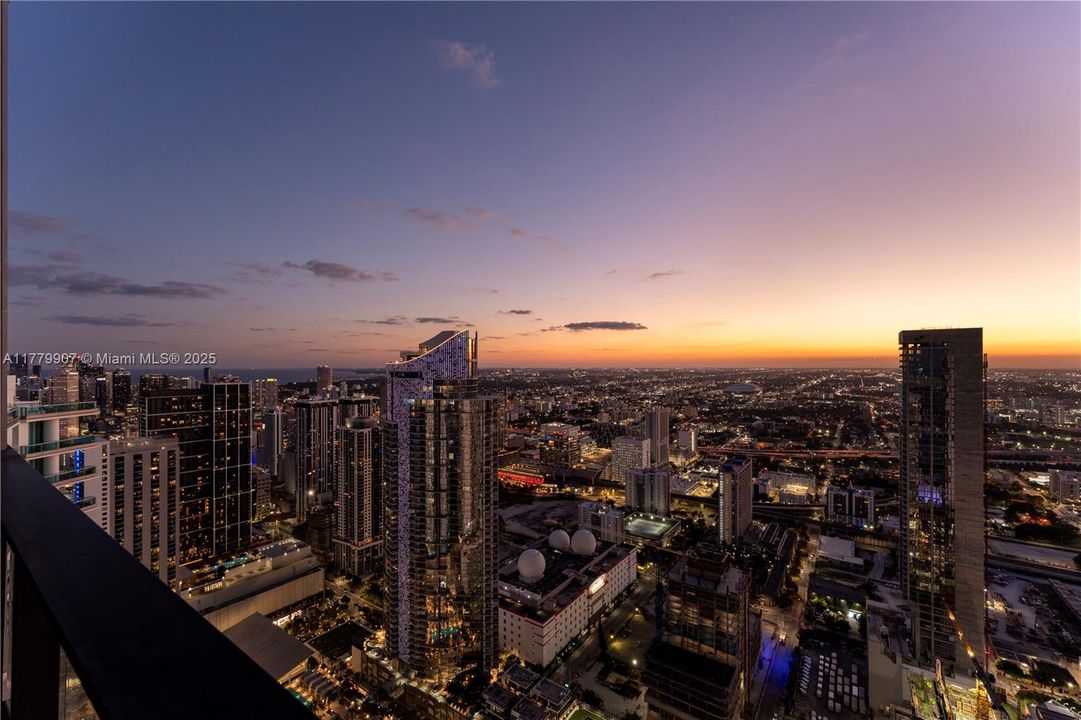 En Venta: $21,000,000 (5 camas, 6 baños, 10411 Pies cuadrados)