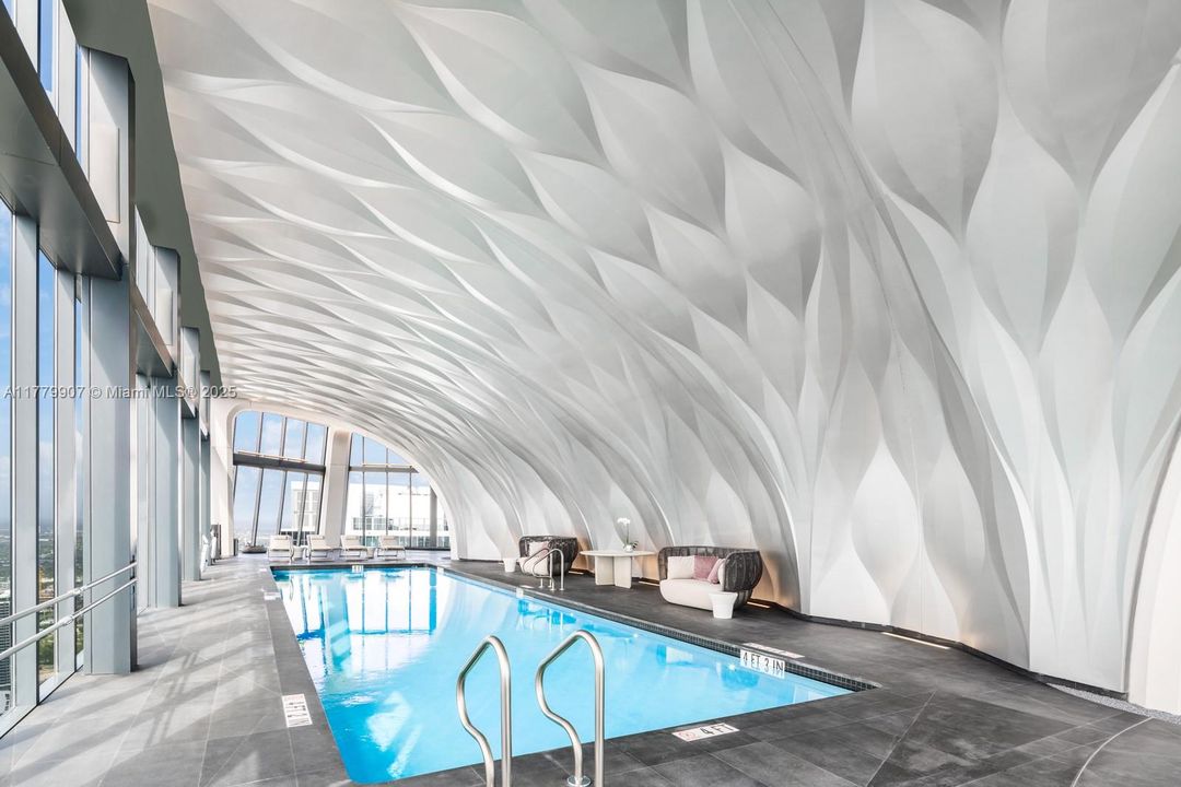 En Venta: $21,000,000 (5 camas, 6 baños, 10411 Pies cuadrados)