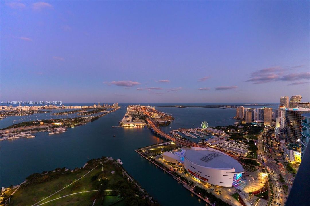 En Venta: $21,000,000 (5 camas, 6 baños, 10411 Pies cuadrados)