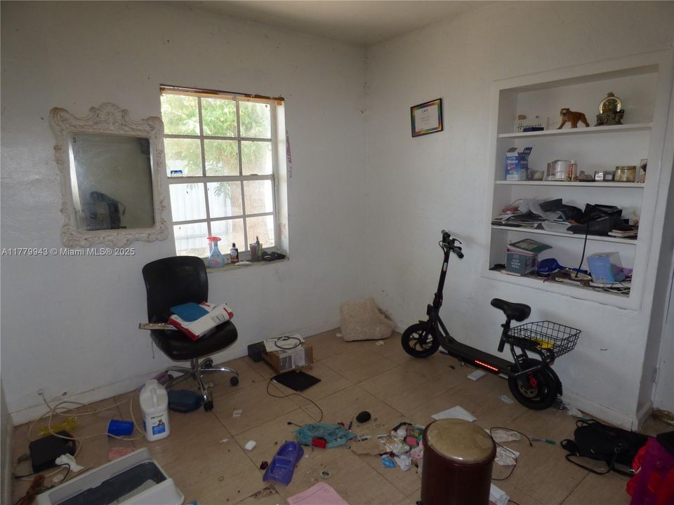 最近售出: $450,000 (3 贝兹, 2 浴室, 1238 平方英尺)