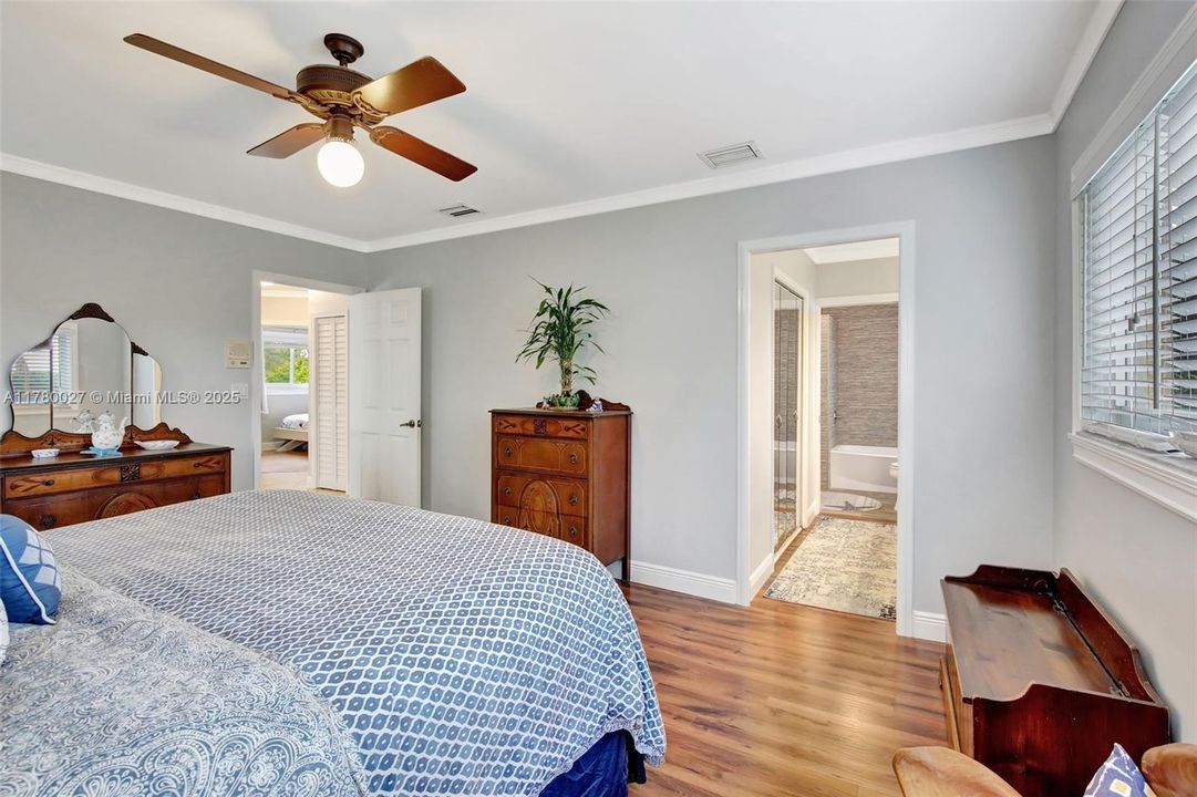 Active With Contract: $810,000 (5 beds, 3 baths, 2414 Square Feet)