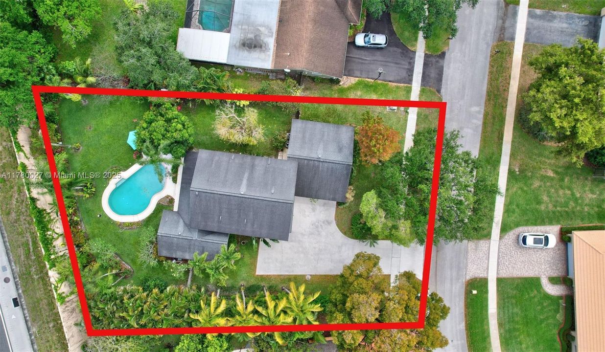 Active With Contract: $810,000 (5 beds, 3 baths, 2414 Square Feet)