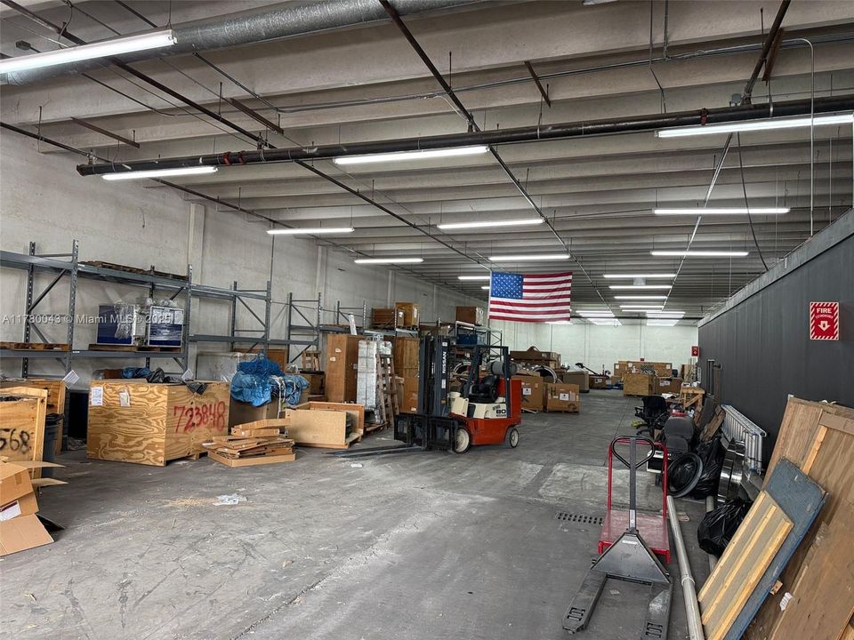 出租: $37,500 (0 贝兹, 0 浴室, 0 平方英尺)