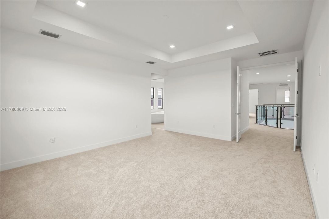 Recientemente alquilado: $6,900 (5 camas, 7 baños, 4267 Pies cuadrados)