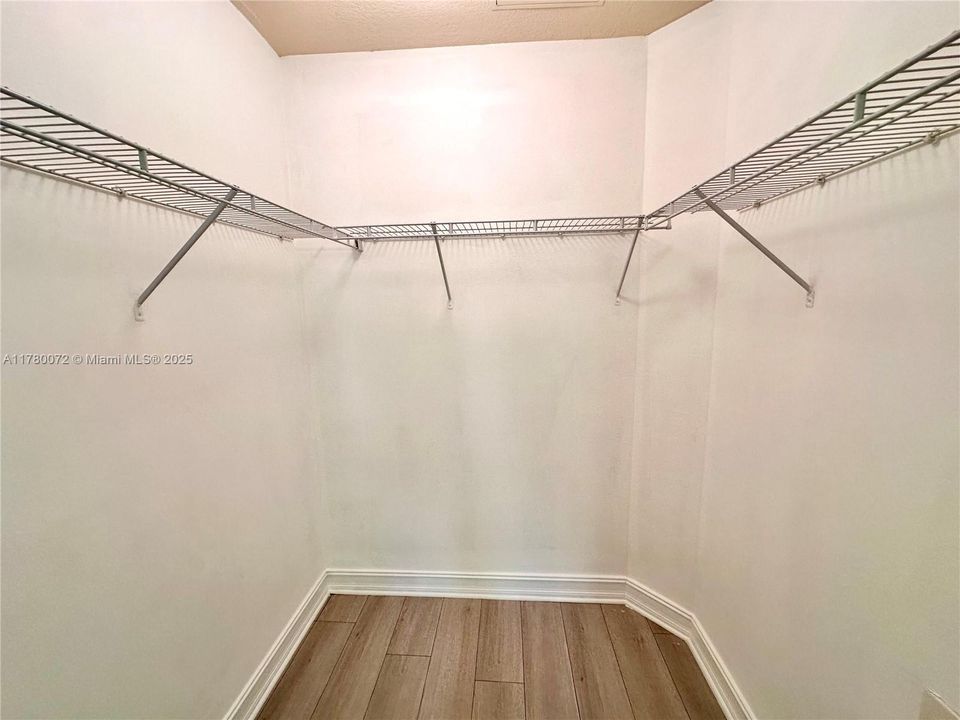 Vendido Recientemente: $315,000 (1 camas, 1 baños, 836 Pies cuadrados)
