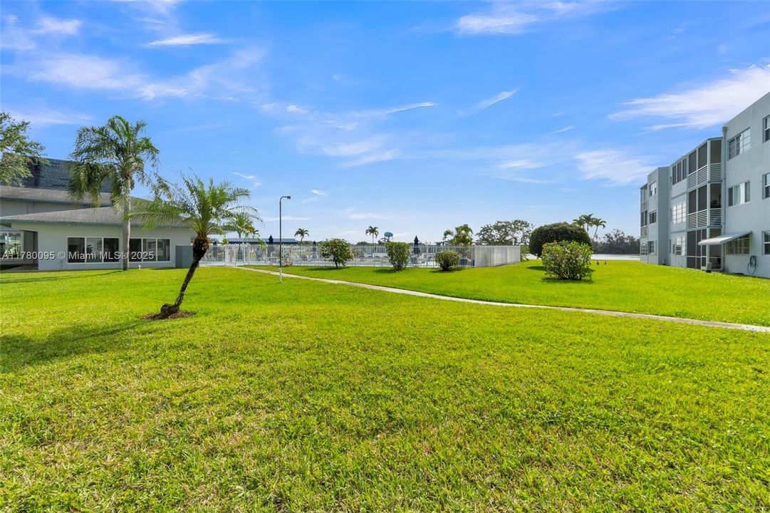 Недавно продано: $115,000 (1 спален, 1 ванн, 703 Квадратных фут)