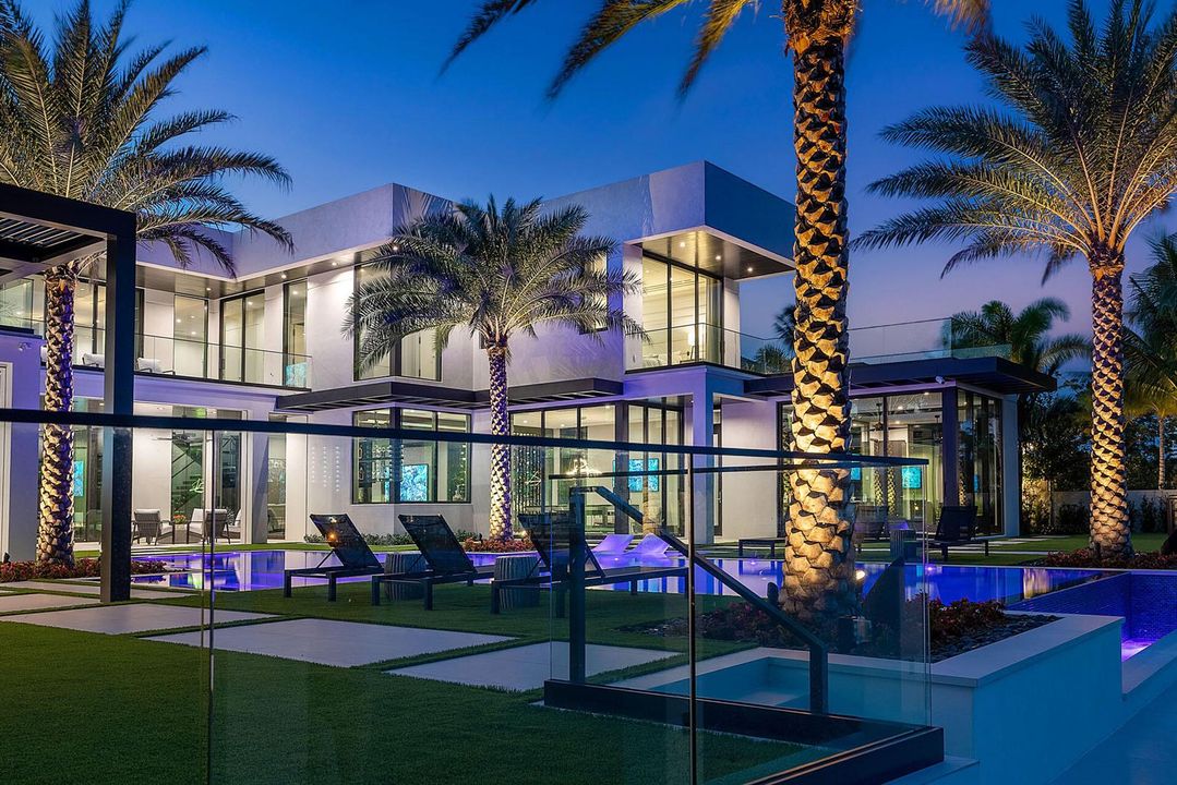 372_Alexander_Palm_Road_Dusk_09