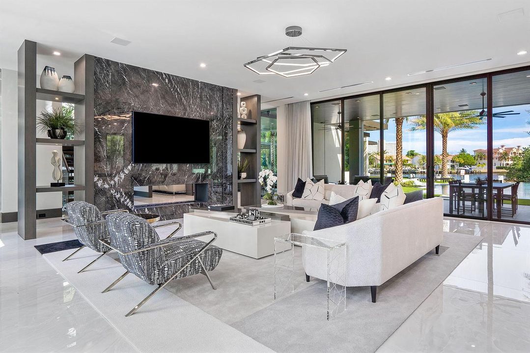 372_Alexander_Palm_Road_25