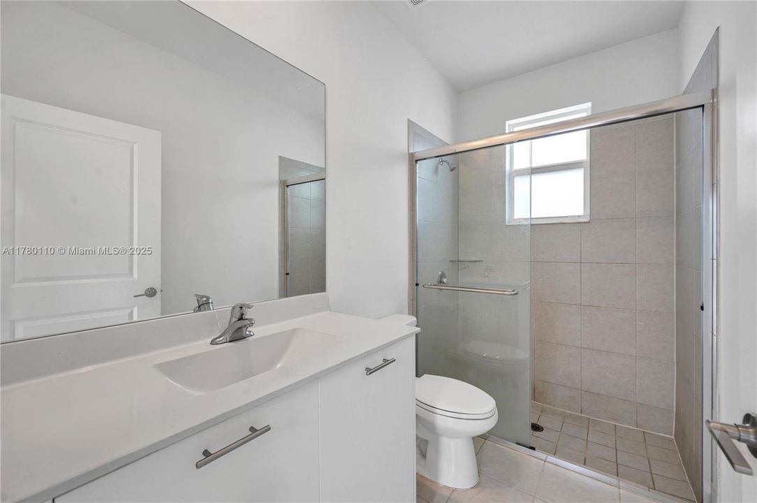 Recently Rented: $4,300 (5 beds, 3 baths, 2233 Square Feet)