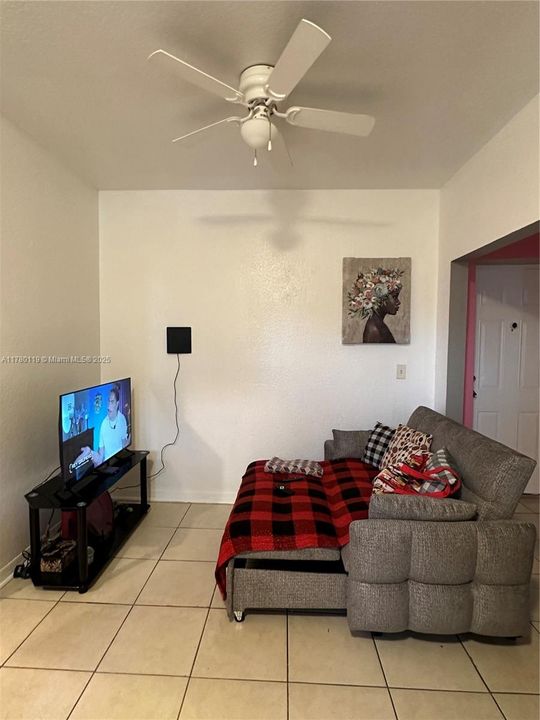 Vendido Recientemente: $129,999 (1 camas, 1 baños, 465 Pies cuadrados)