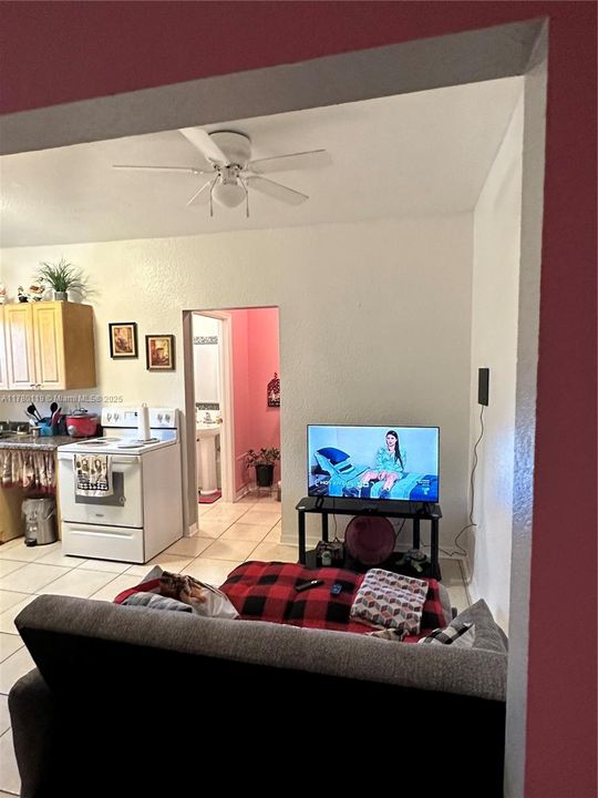 Vendido Recientemente: $129,999 (1 camas, 1 baños, 465 Pies cuadrados)