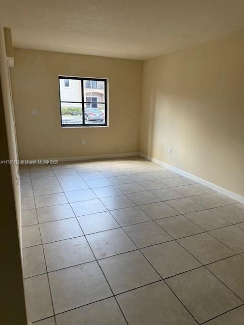 Недавно продано: $275,000 (2 спален, 2 ванн, 809 Квадратных фут)