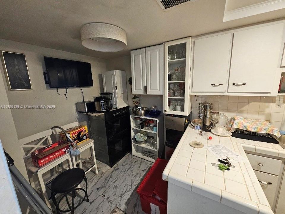 Vendido Recientemente: $179,900 (2 camas, 2 baños, 1251 Pies cuadrados)
