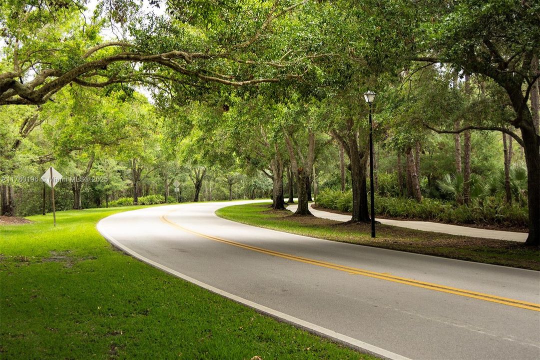 Recently Sold: $875,000 (4 beds, 2 baths, 2206 Square Feet)