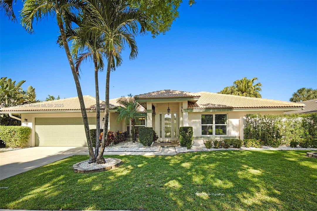 Recently Sold: $875,000 (4 beds, 2 baths, 2206 Square Feet)