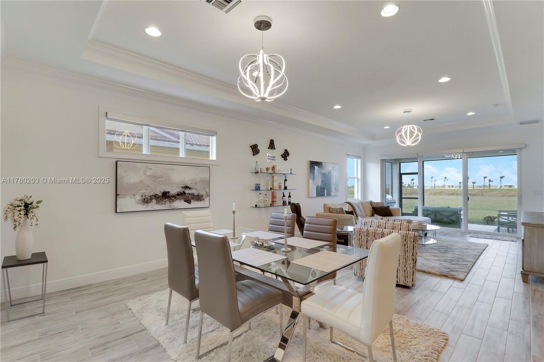 最近售出: $369,999 (2 贝兹, 2 浴室, 1620 平方英尺)