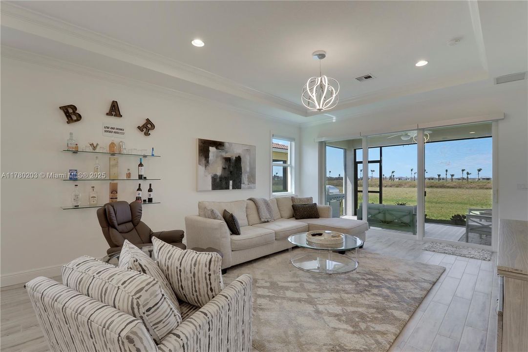 最近售出: $369,999 (2 贝兹, 2 浴室, 1620 平方英尺)