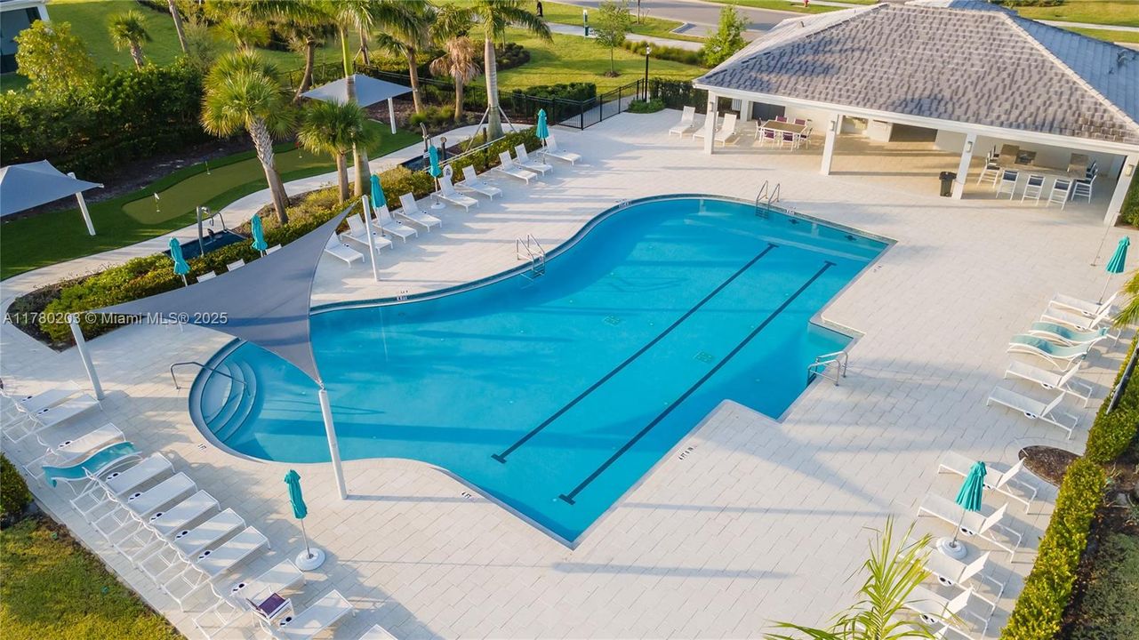 最近售出: $369,999 (2 贝兹, 2 浴室, 1620 平方英尺)