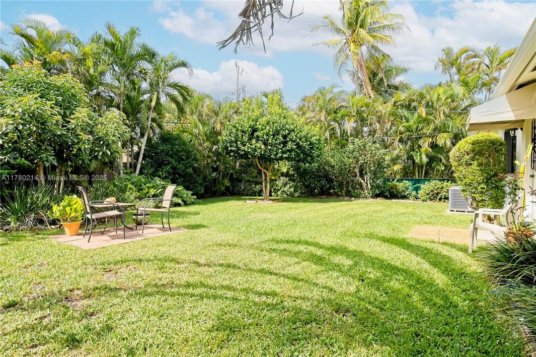 Недавно продано: $430,000 (2 спален, 1 ванн, 1066 Квадратных фут)