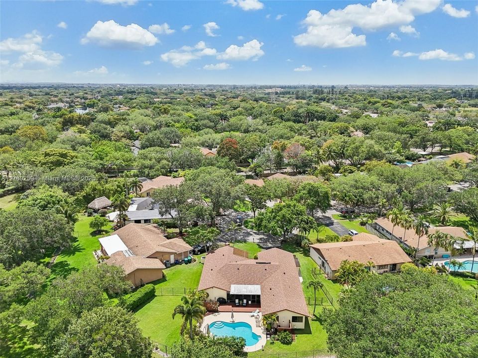 Recently Sold: $915,000 (4 beds, 3 baths, 2603 Square Feet)